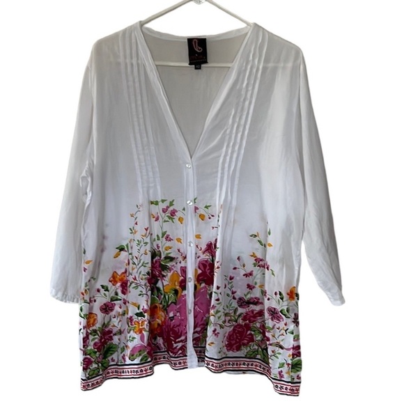 Priya white floral light weight button down blouse Size 10 -EUC Dainty boho - Picture 1 of 4